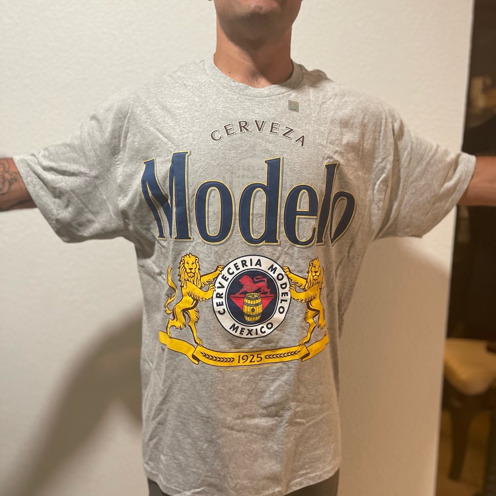 Modelo logo NEW shirt XXL